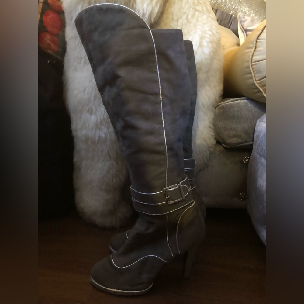 Newport News over the knee boot